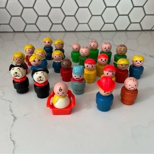 Vintage Fisher-Price Little People 25 Piece Set